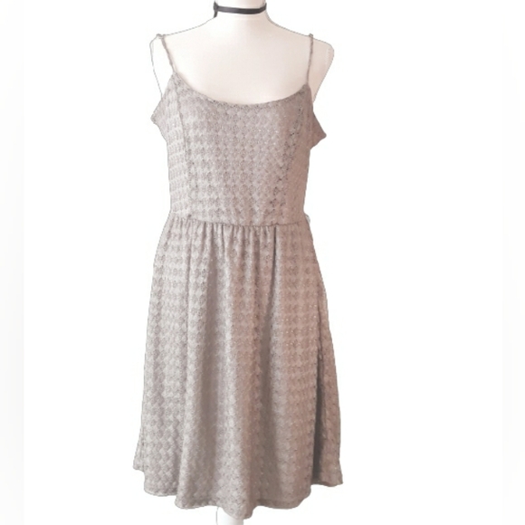 Studio Y Dresses & Skirts - Studio Y Metallic Lace Party Dress -  Size Large